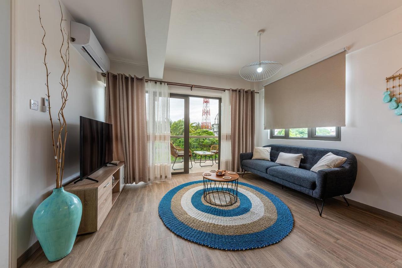 373 Wolmar Cosy And Modern Apartment- 200 Metres From The Beach And Supermarkets And Just Next To Domaine De Wolmar With Views Of Deers And Green Natural Park Flic-en-Flacq Kültér fotó